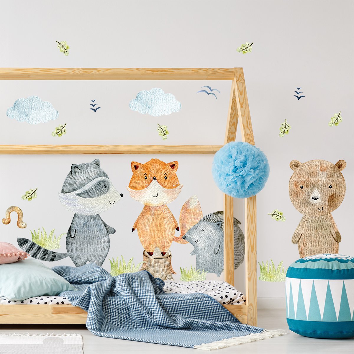 Naklejka na ścianę dla chłopca las i zwierzęta leśne