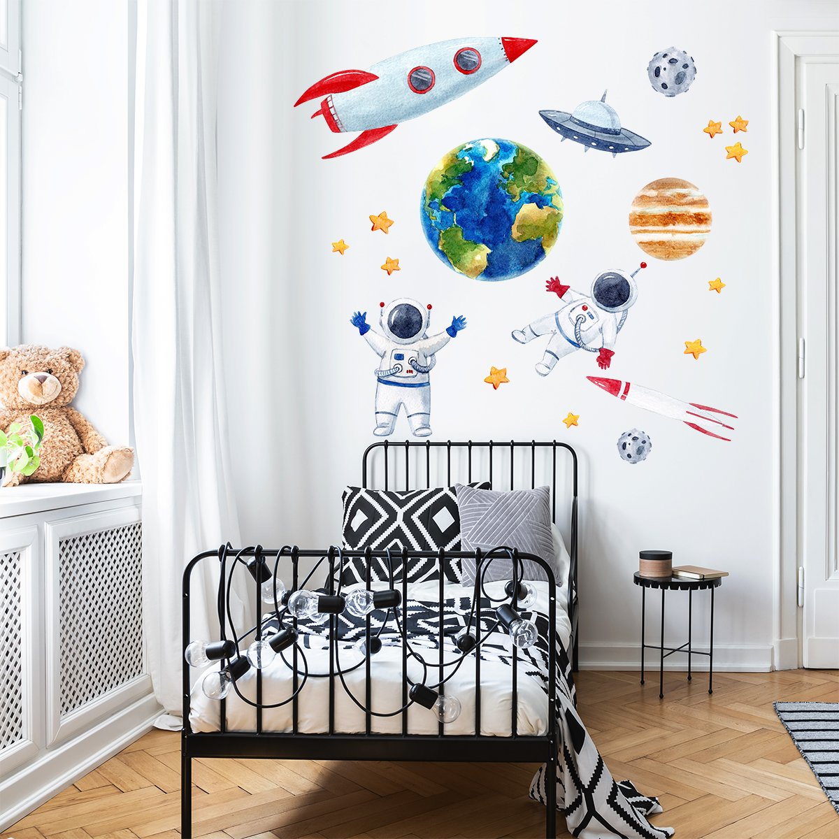 Kolorowe naklejki na ścianę dla dzieci astronauta, rakieta i planety