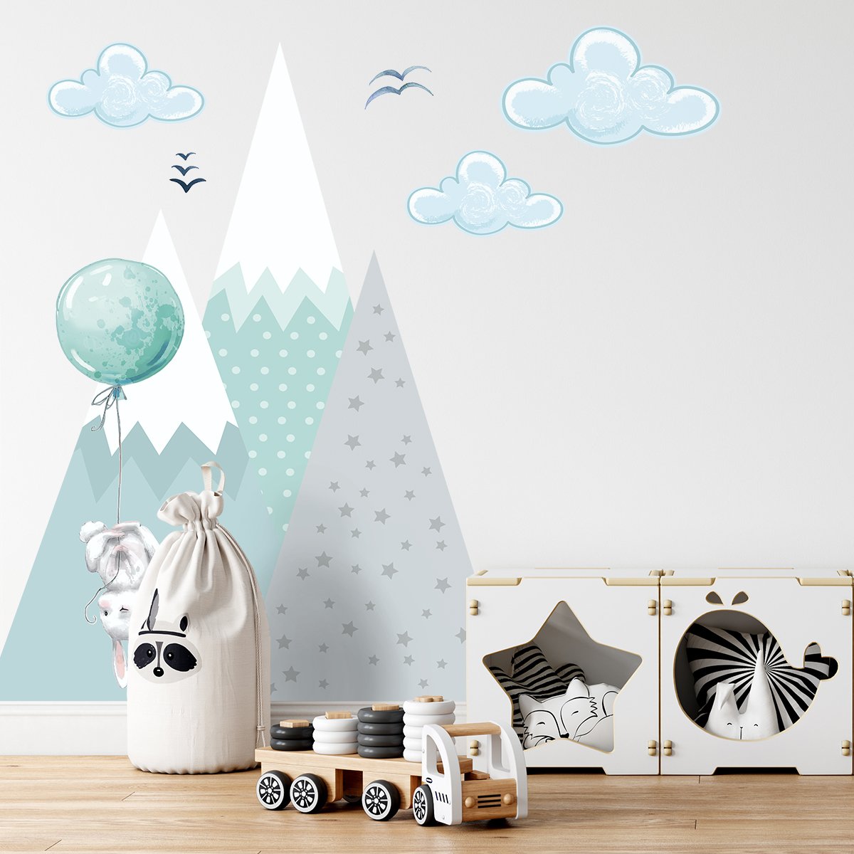 Naklejki na ścianę dla dzieci góry i balony#kolor_mietowy