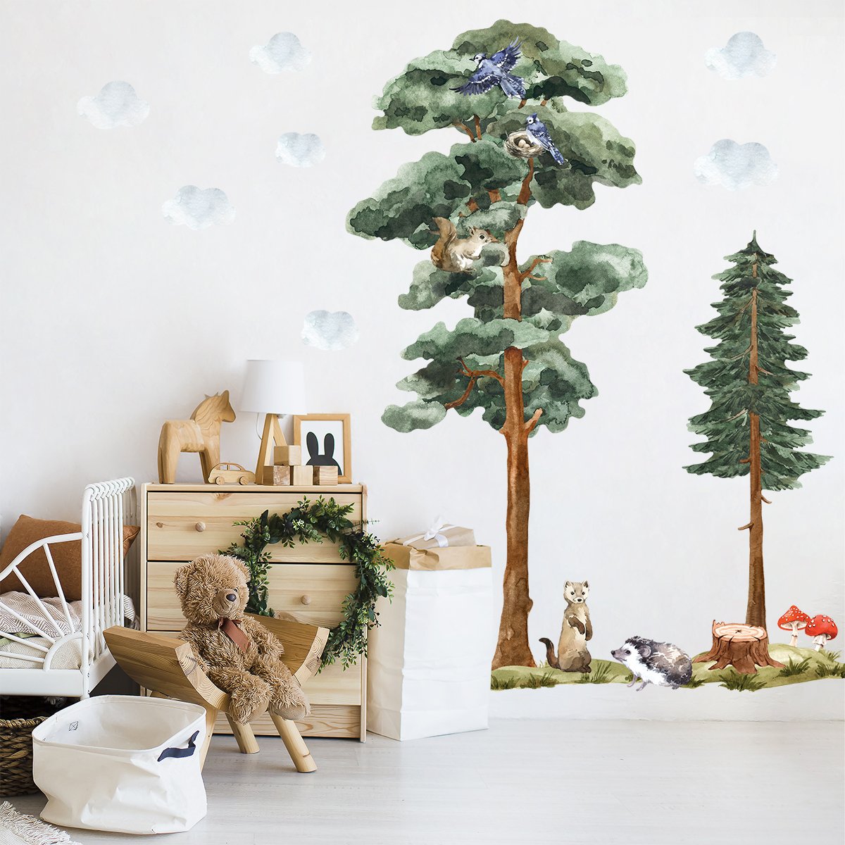 Kolorowe naklejki na ścianę las i wysokie drzewa dla dzieci