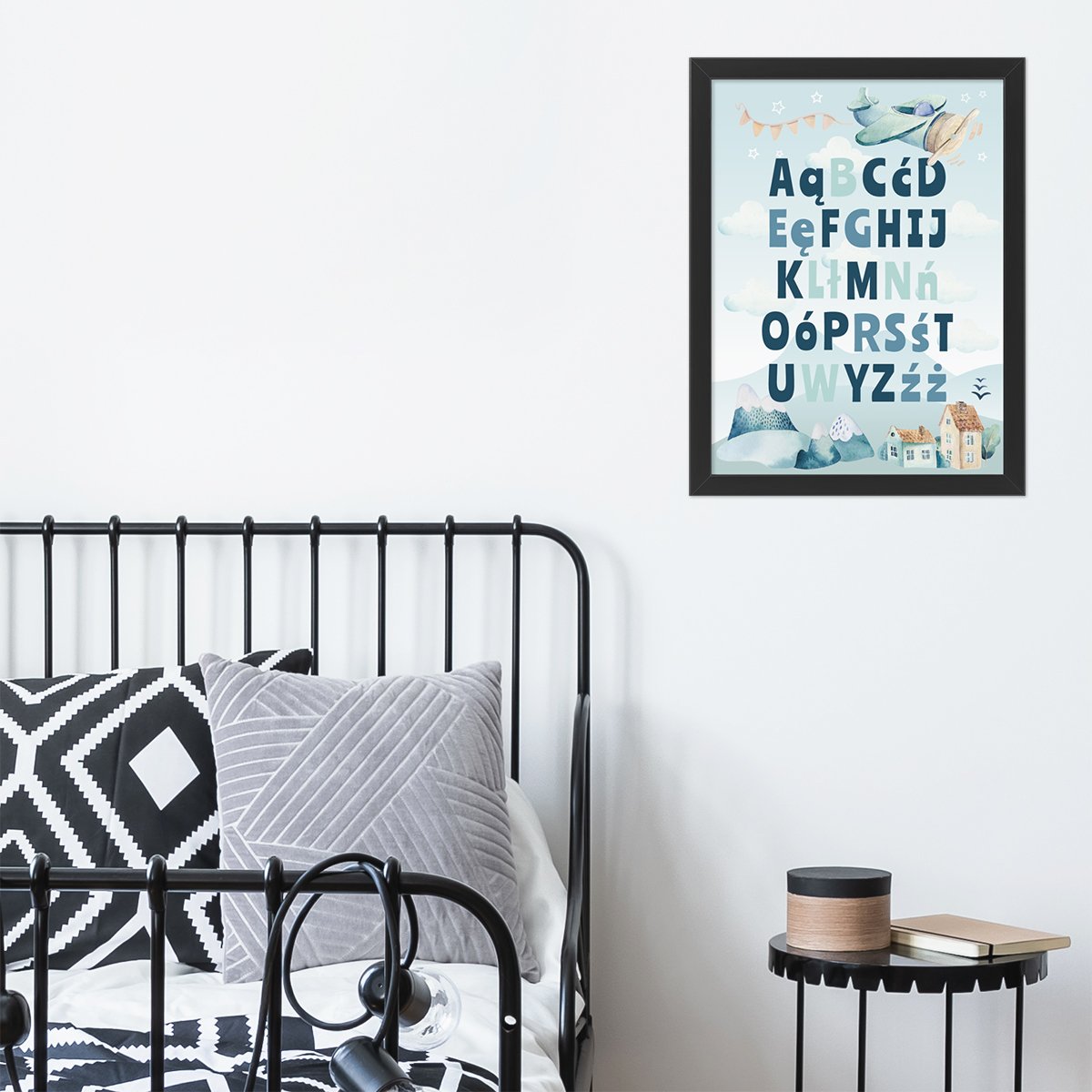 Edukacyjny plakat dla chłopca alfabet w czarnej ramce