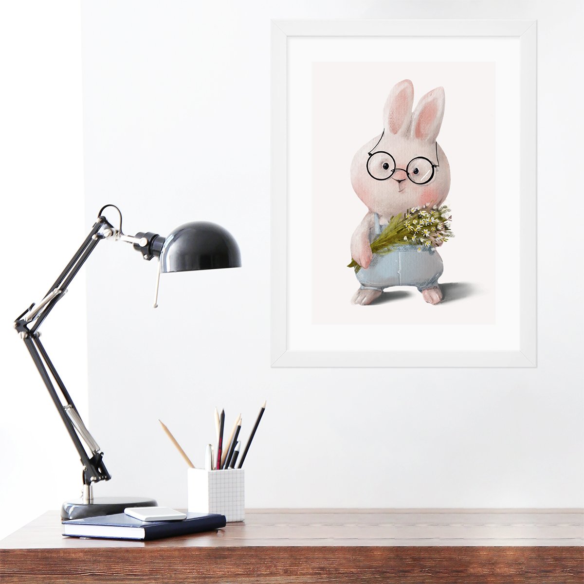 Plakat dla nastolatki królik z bukietem kwiatów w białej ramie