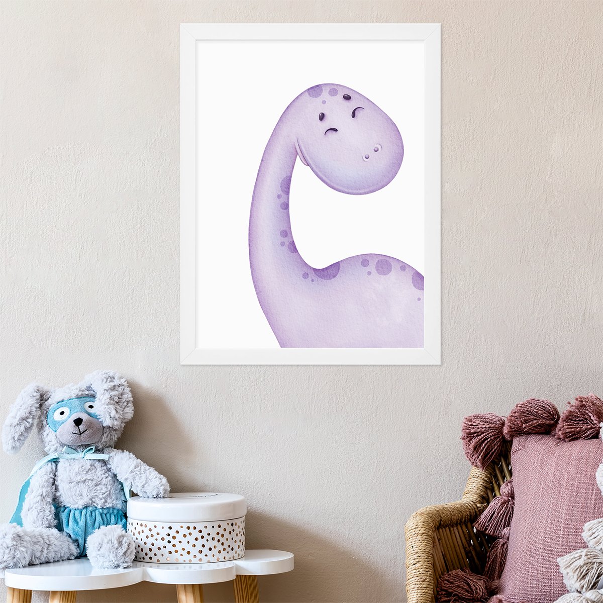 Plakat do pokoju dziewczynki z wesołym dinozaurem w białej ramie