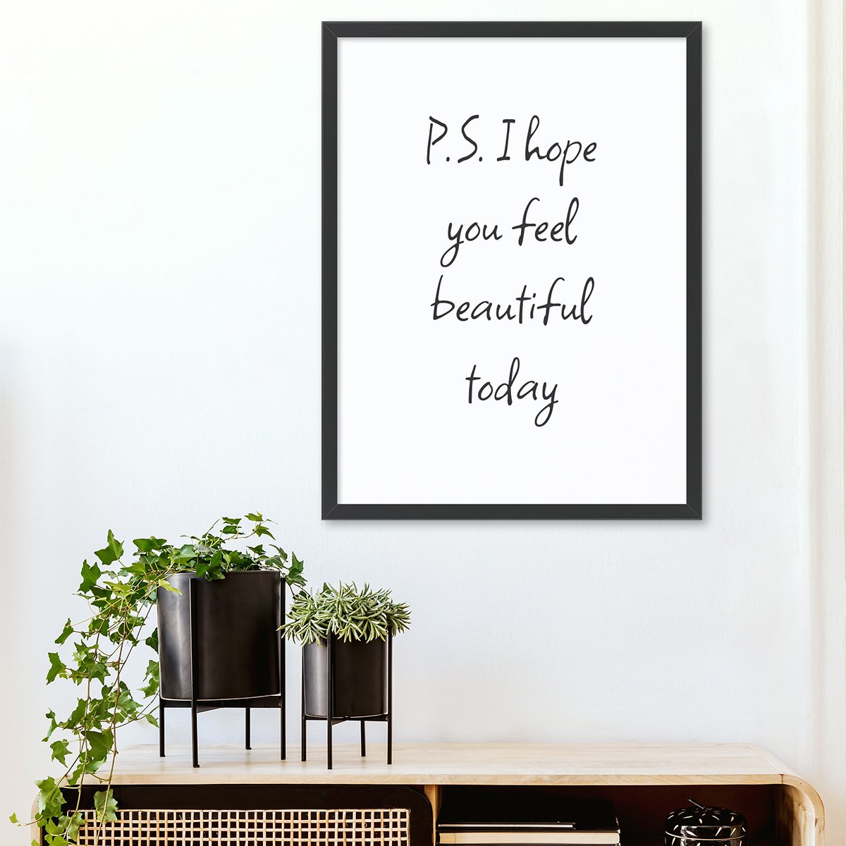 Plakat do pokoju nastolatków z napisem z czarna ramką