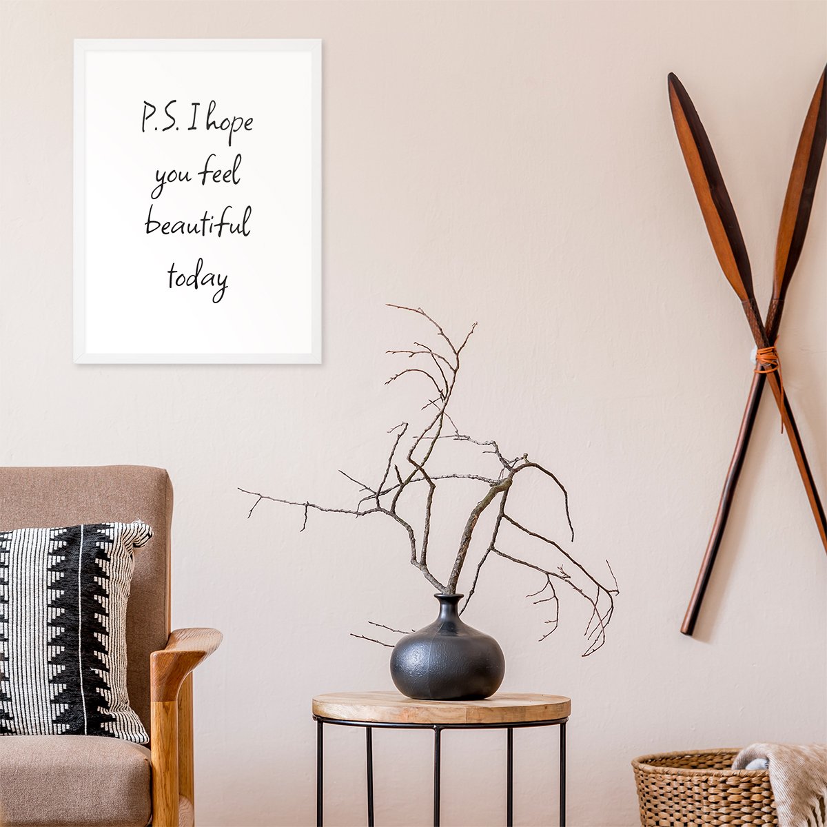 Plakat do sypialni z napisami w białej ramce