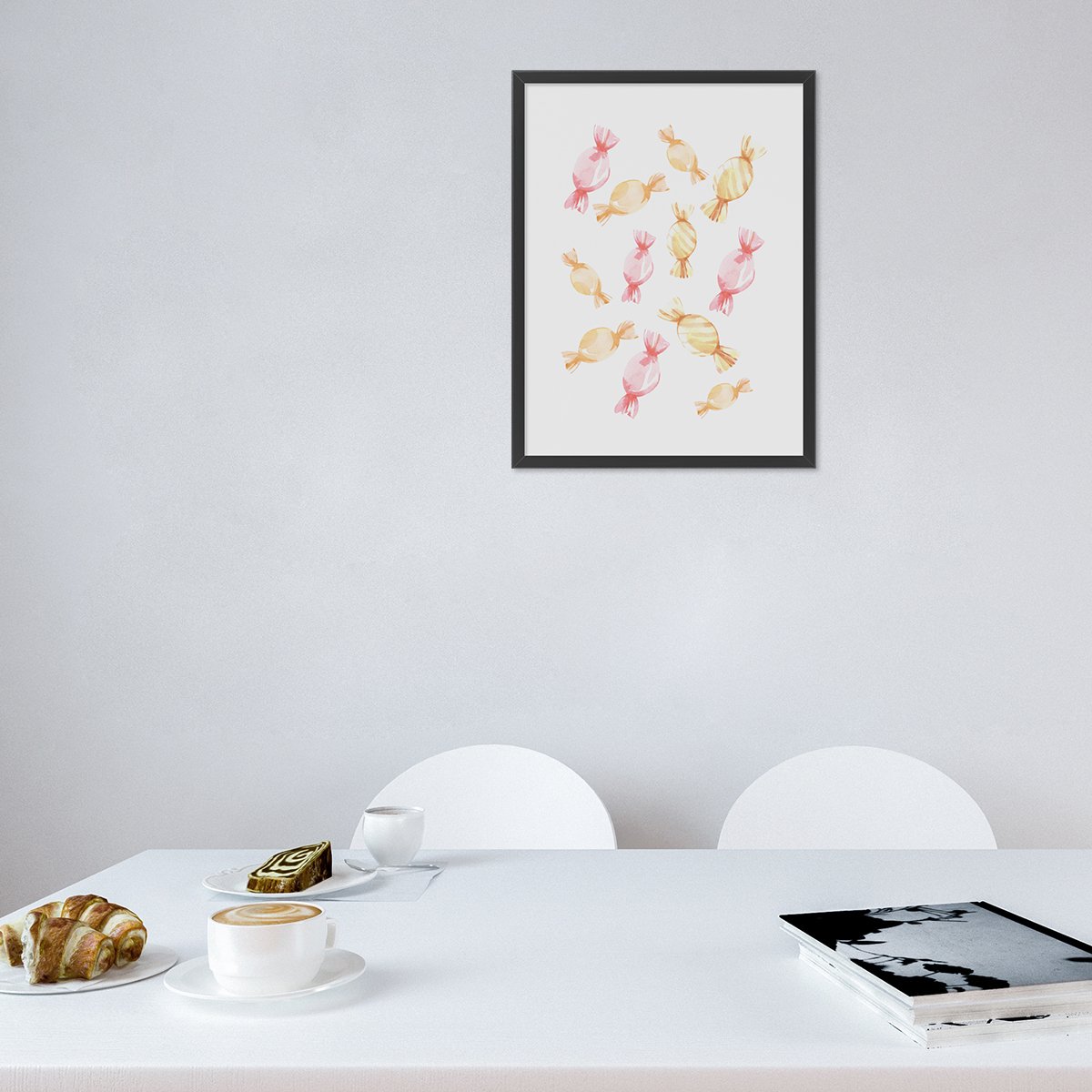 Plakat na ścianę do jadalni z pastelowymi cukierkami w czarnej ramce