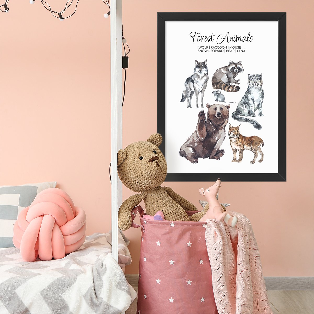 Plakat edukacyjny dla dzieci ze zwierzętami leśnymi w czarnej ramce