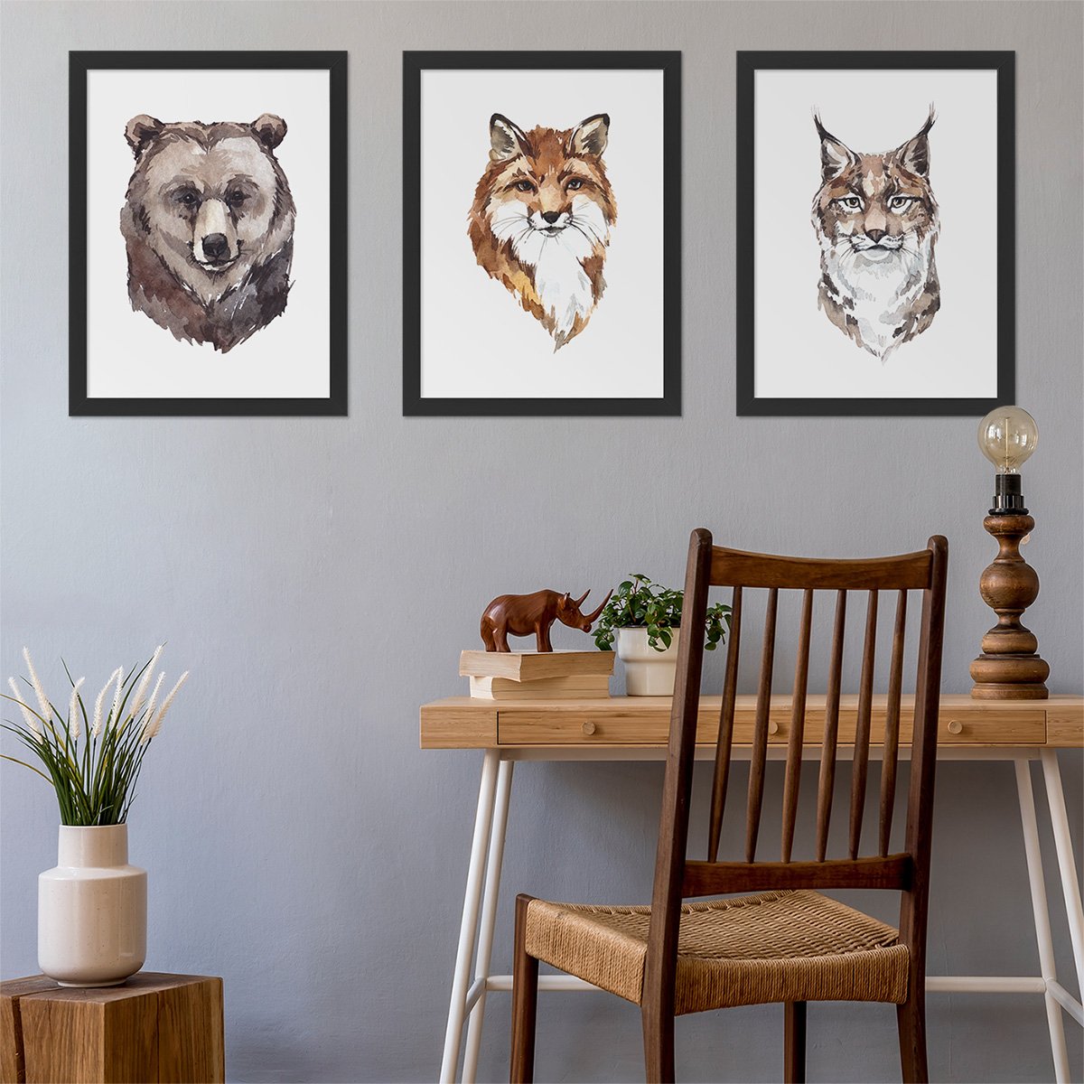 Plakaty dla młodzieży ze zwierzętami - niedźwiedziem, rudym lisem i rysiem w czarnych rakach