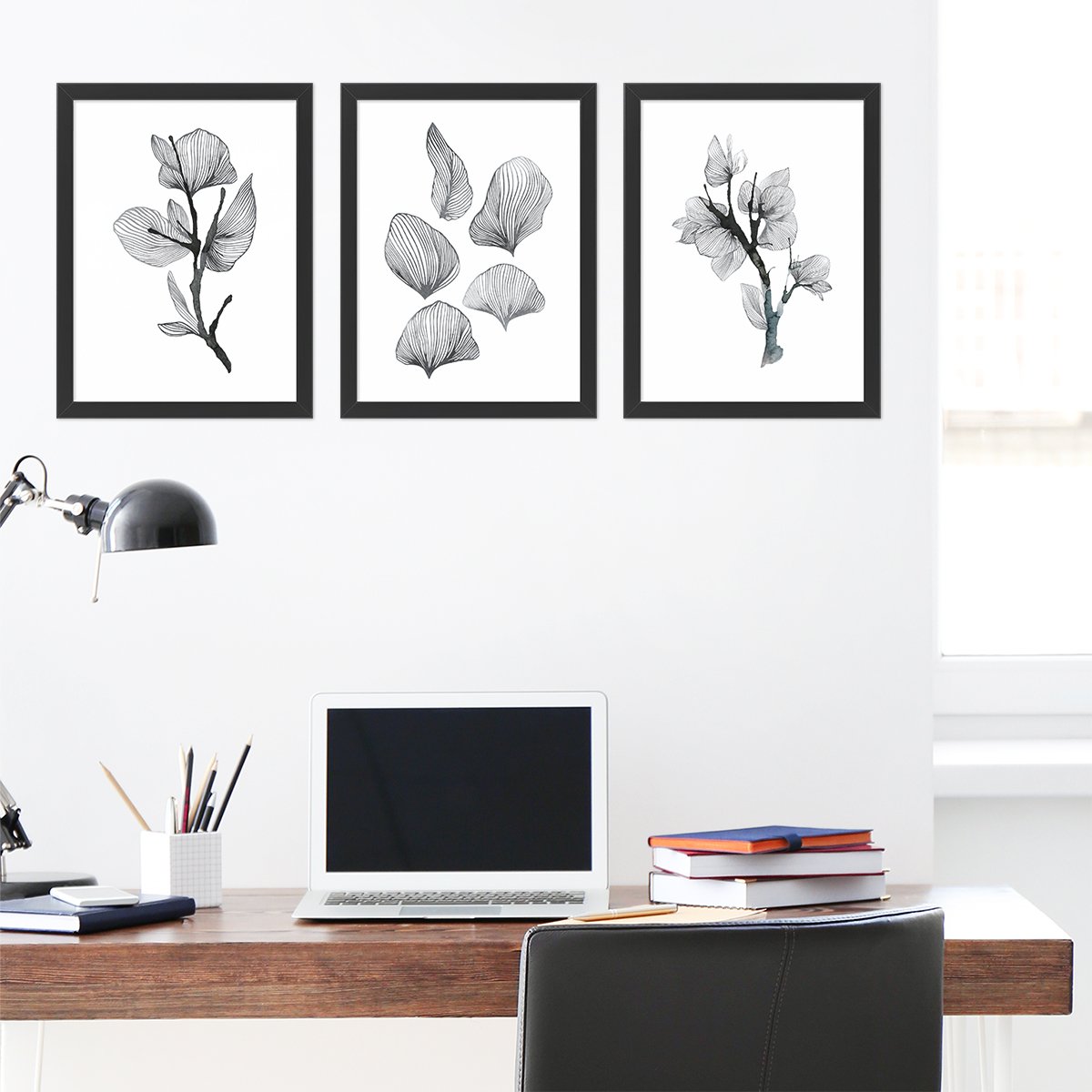 Plakaty 30x40 cm z czarnymi ramami - monochromatyczne grafiki dla nastolatków