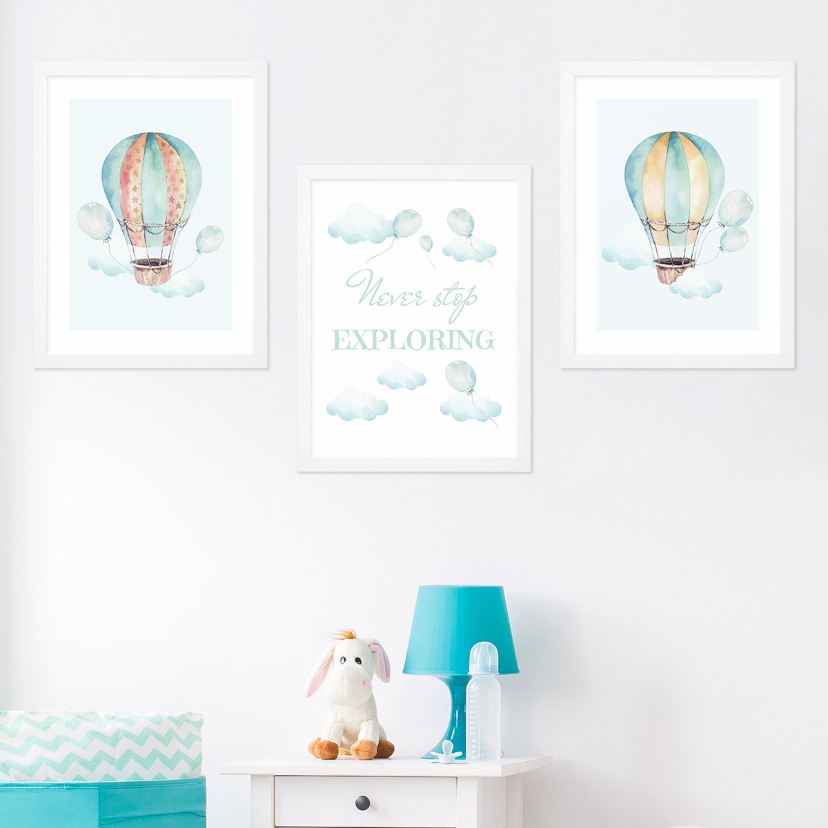 Plakaty na ścianę dla chłopca balony i motywacyjny napis - never stop exploring