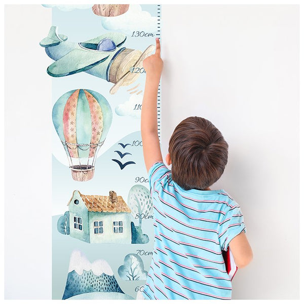 Naklejka na ścianę dla dzieci miarka wzrostu z balonami i samolotami - inspiracje