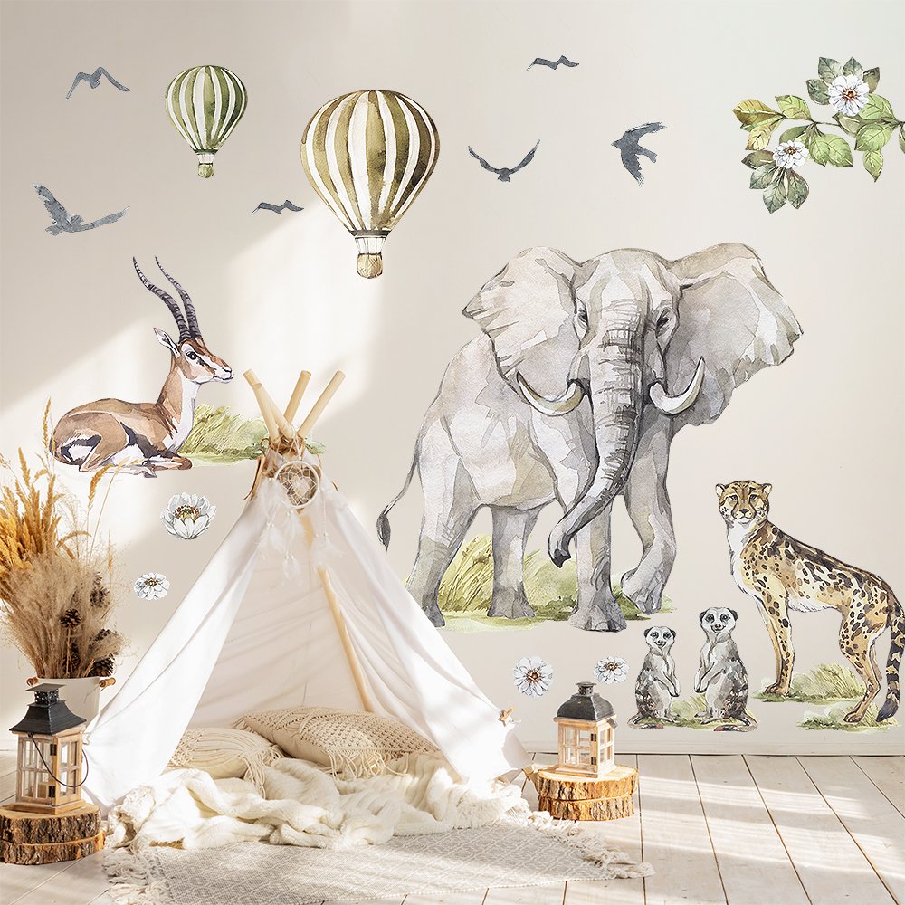 Naklejki ze słoniem, gepardem i surykatkami w pokoju dziecięcym z kolekcji African Animals