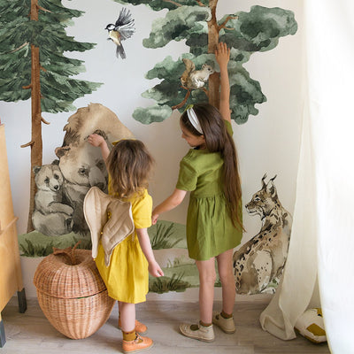 Naklejki na ścianę dla dziewczynki las i zwierzęta leśne