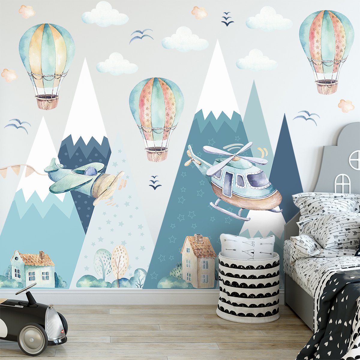 Naklejki na ścianę - niebieskie góry i latające balony - duży zestaw