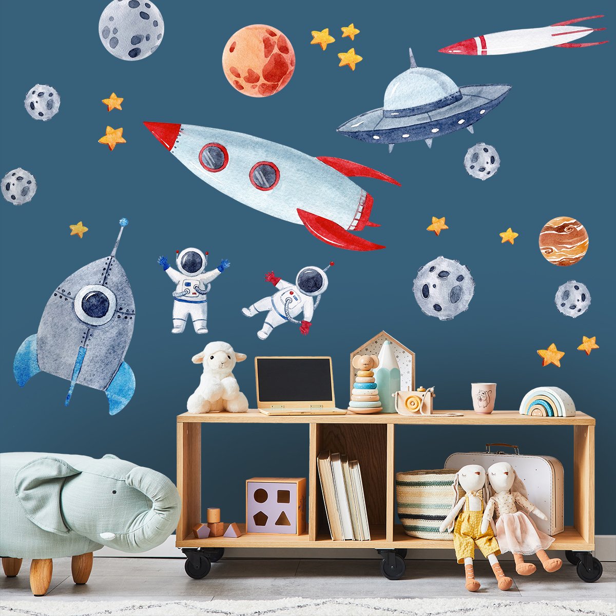 Naklejki na ścianę do pokoju dziecięcego kosmos, planety, statek kosmiczny i spodek ufo