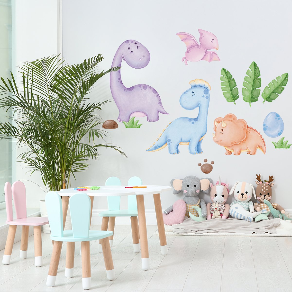 Kolorowe naklejki na ścianę radosne zwierzęta, dinozaury do przedszkola