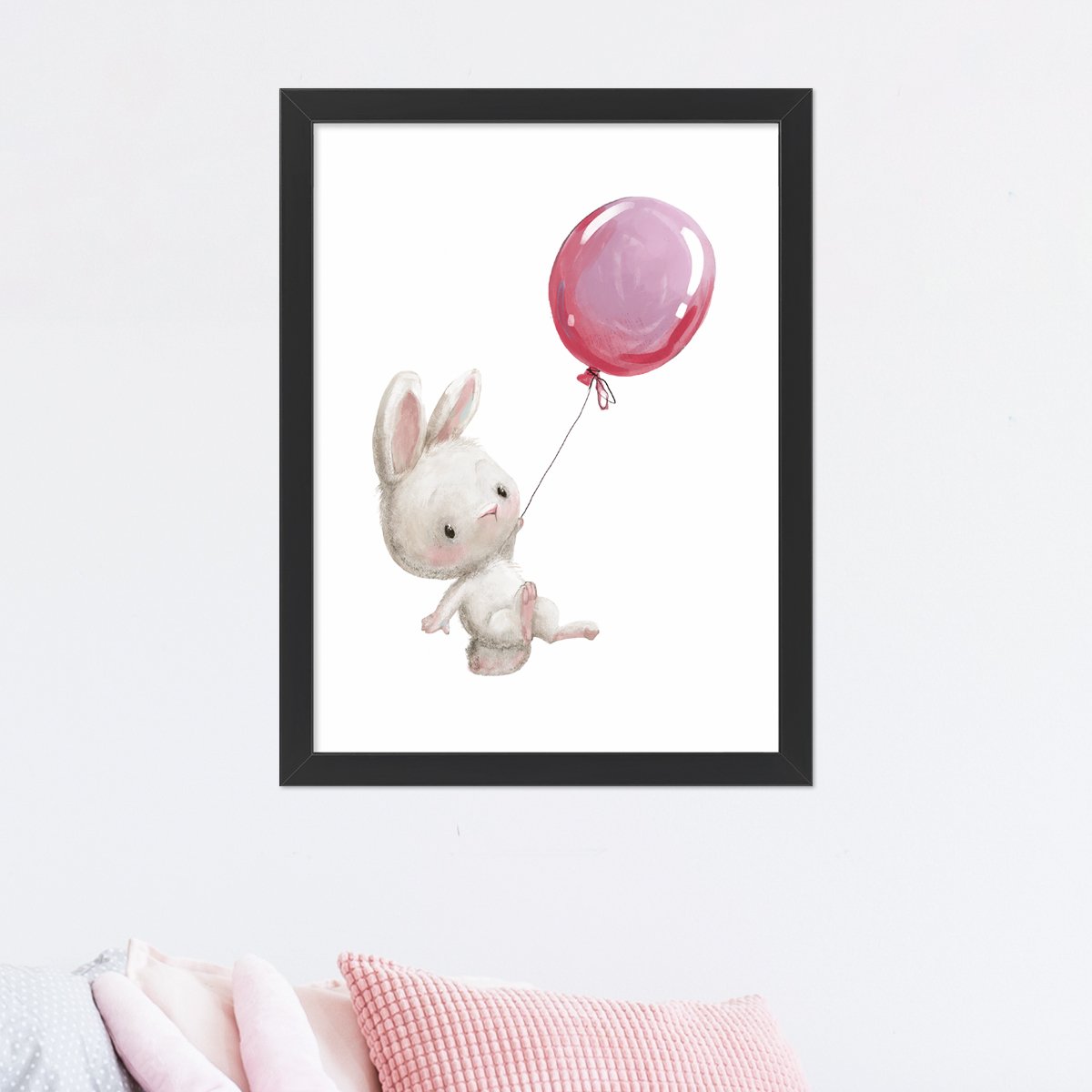 Plakat dla dziewczynki królik z balonem w czarnej ramie