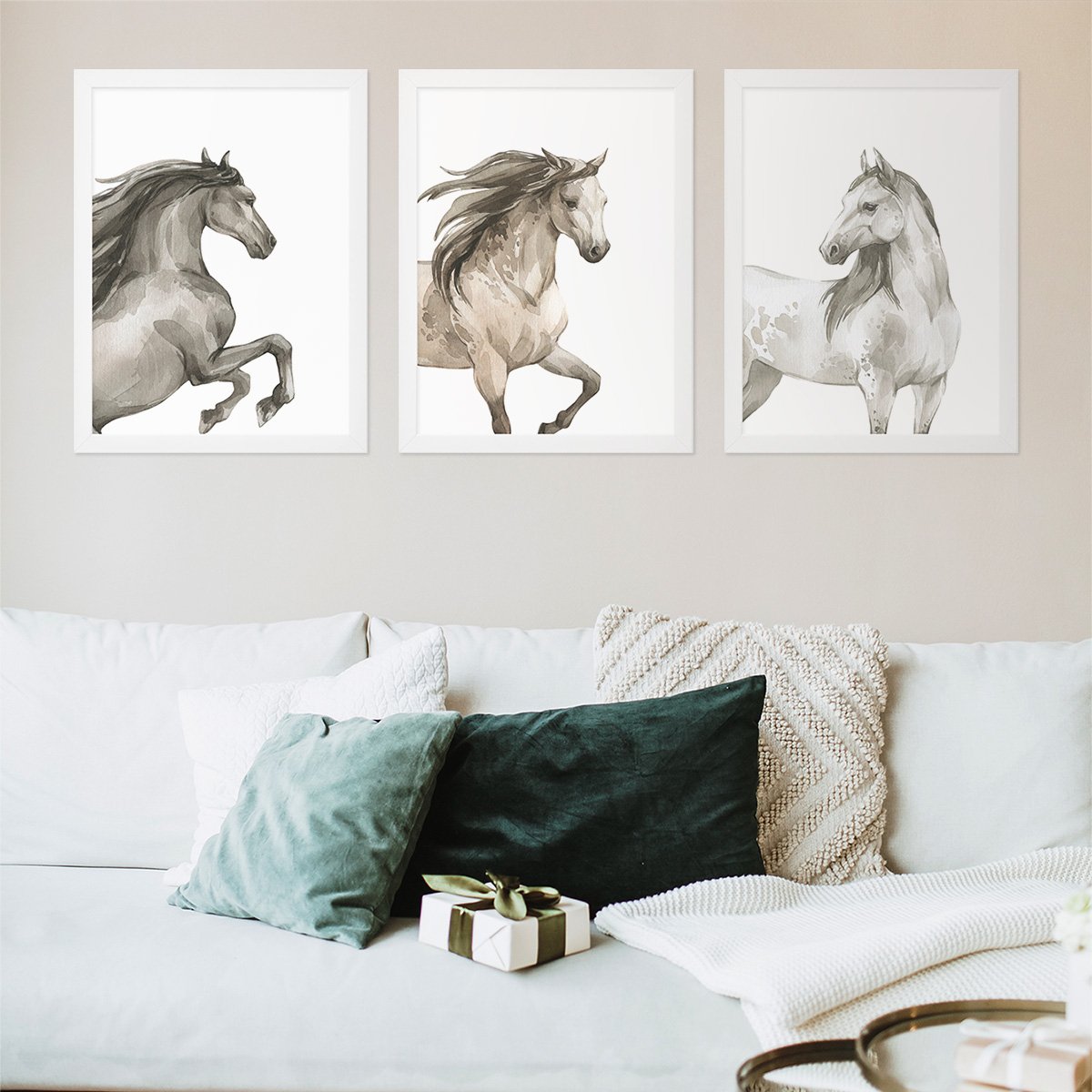 Plakaty do pokoju konie z białymi ramami