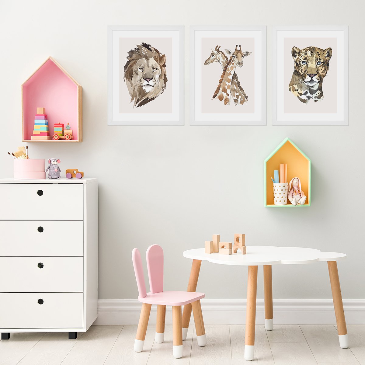 Plakaty na ścianę zwierzęta afrykańskie lew, żyrafy i lampart do pokoju dziecka