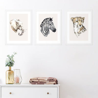 Plakaty do salonu słoń afrykański, zebra i gepard w białych ramkach