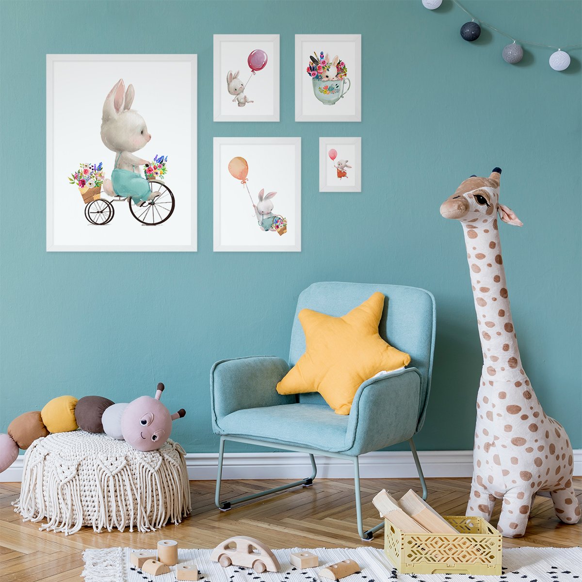 Galeria obrazów do pokoju dziecięcego - plakaty z królikami i balonami w białych ramkach#ramka_biala